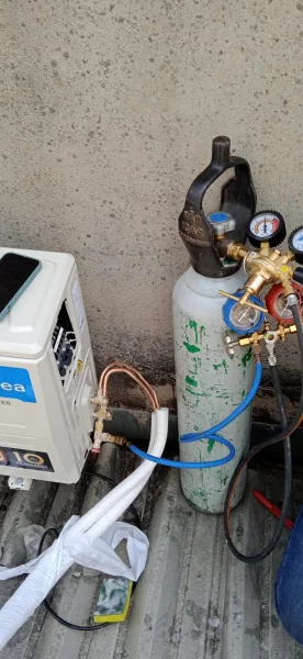 Serviço de manutenção de ar condicionado